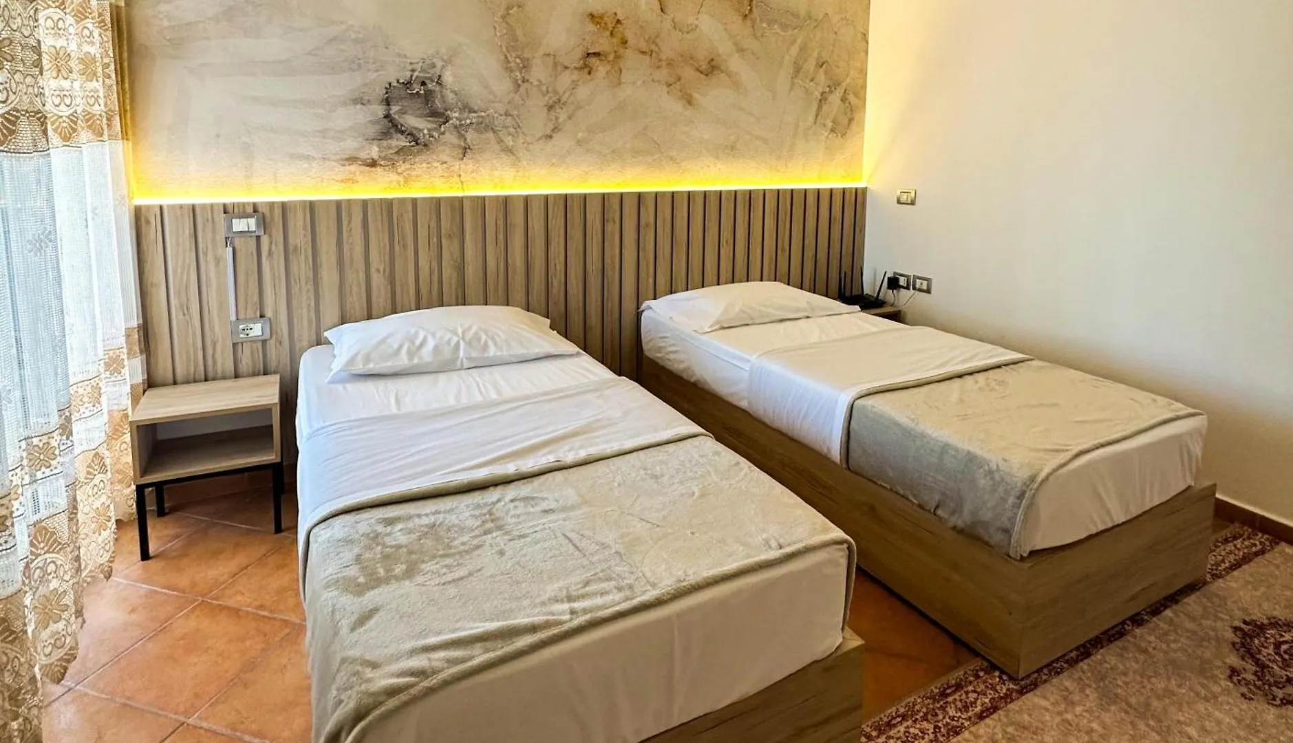 Vlora Apartment Rentals 0*, Vlore